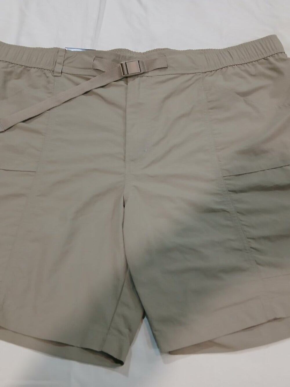 NWT Eddie Bauer Ripstop Tech Shorts XXL SPF 50